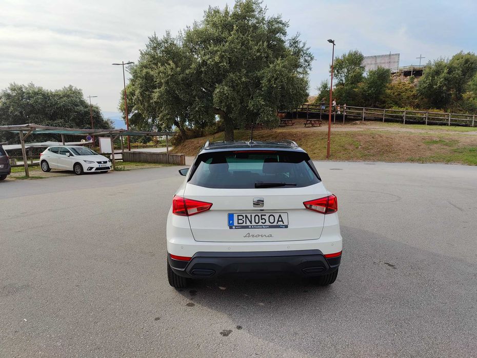 SEAT Arona DSG automático | Como Novo (10.000km) | Cockpit Digital | Garantia de Fábrica