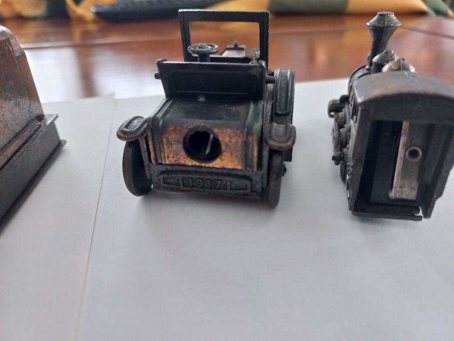 Miniaturas afia lápis em cobre muito antigas