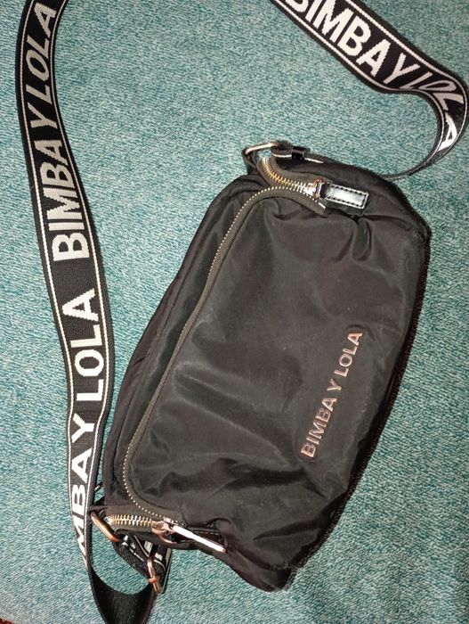 Фірмова сумочка крос-боді. Bimba y lola.