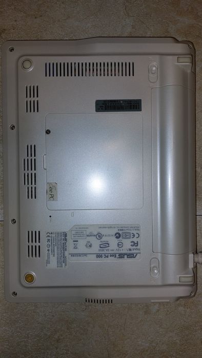 Нетбук Asus Eee PC 900