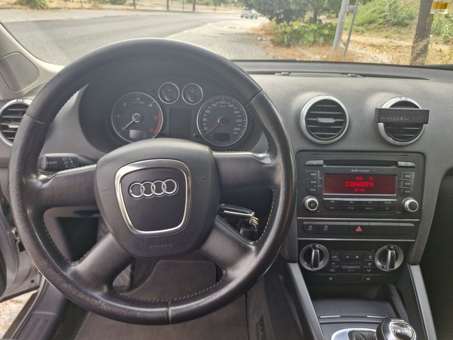 Audi A3 1.6 tdi cx DSG