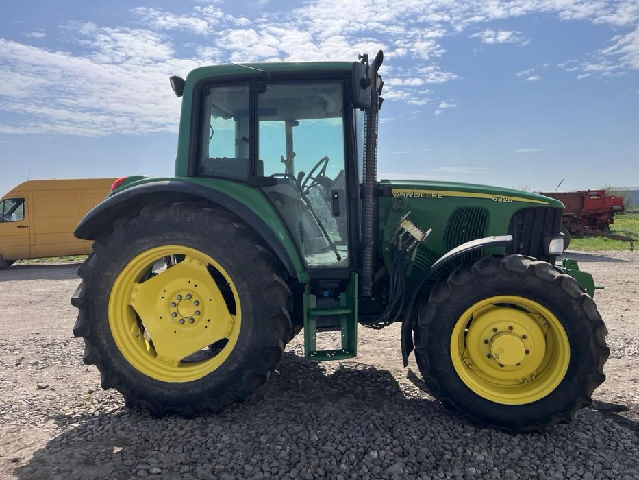 Трактор John Deere