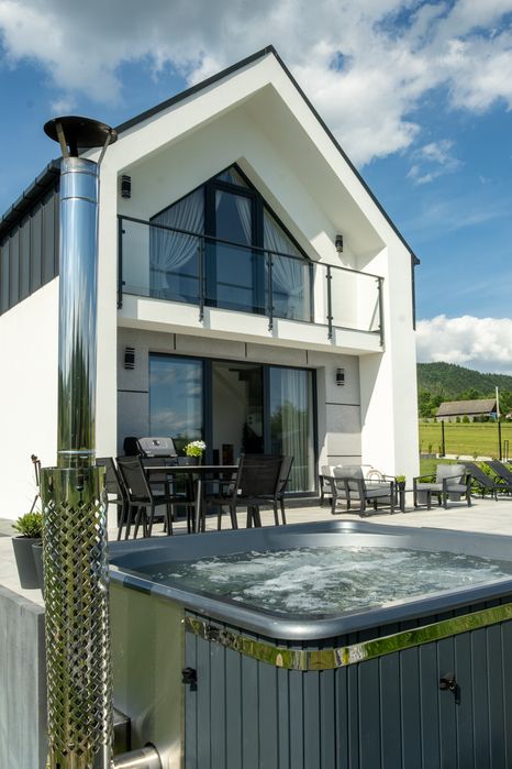 Domek na wynajem z basenem jacuzzi sauna
