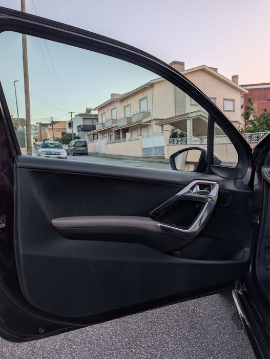 Peugeot 208 FULL EXTRAS