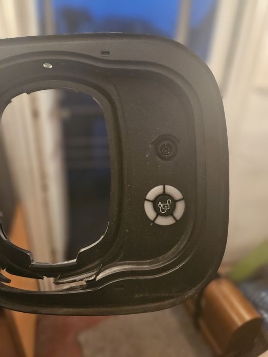 Форд мустанг мач є залишки після ремонту