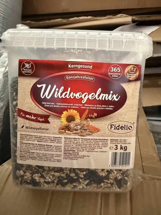 Este produto é o Fidelio Wildvogelmix, um balde reutilizável de 3 kg