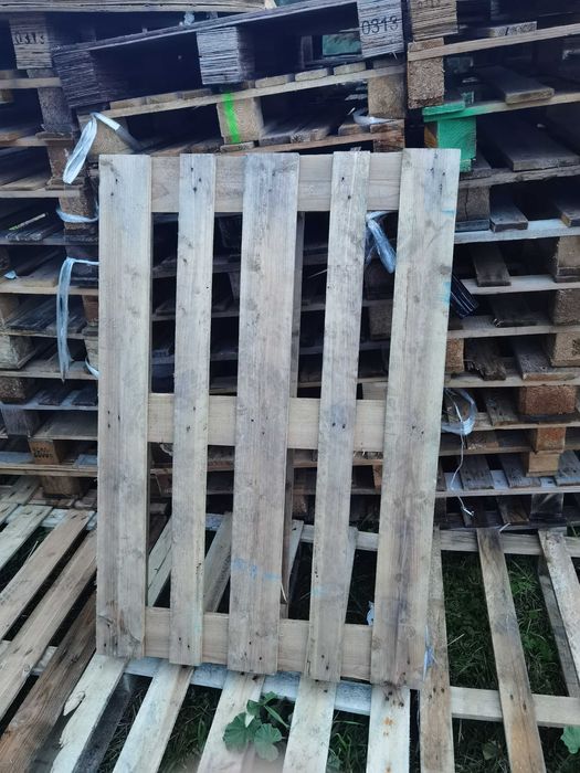 Várias paletes usadas só 3E cada