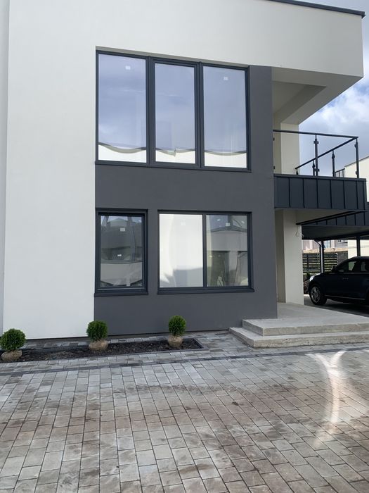 Продаж котеджу с.Зубра