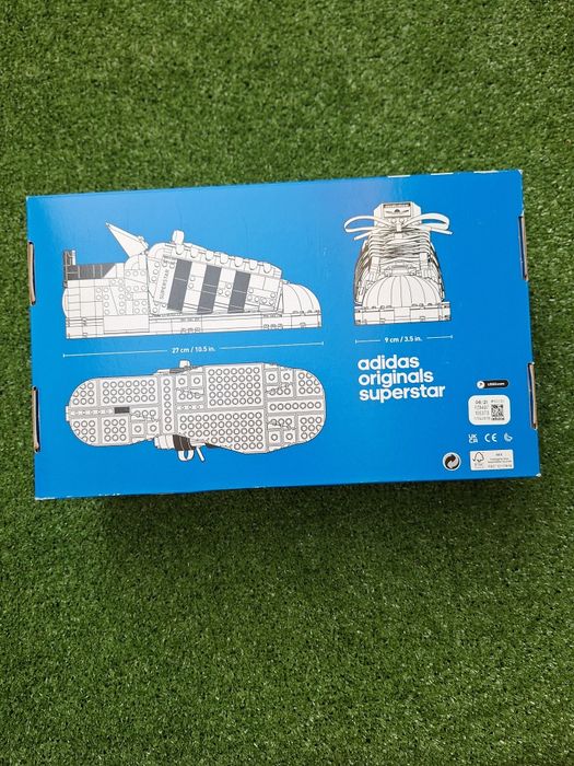 Lego adidas superstar