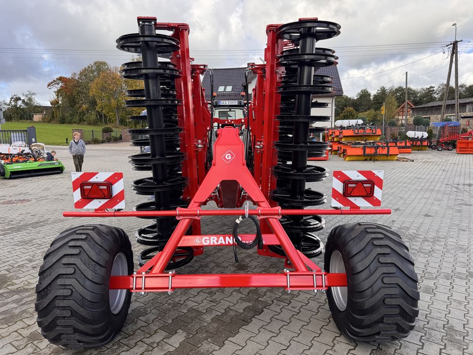 Brona talerzowa hydrauliczna Shark SHS 5,0 m Grano System z wózkiem NOWY TYP