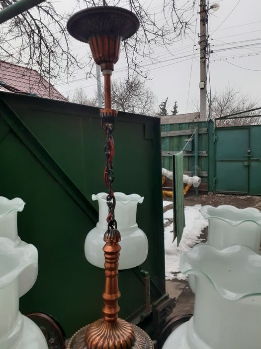 Люстра на пять лампочек