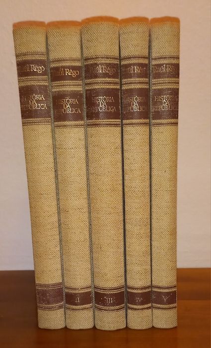 Coleção de 5 livros "História da República" de Raul Rego