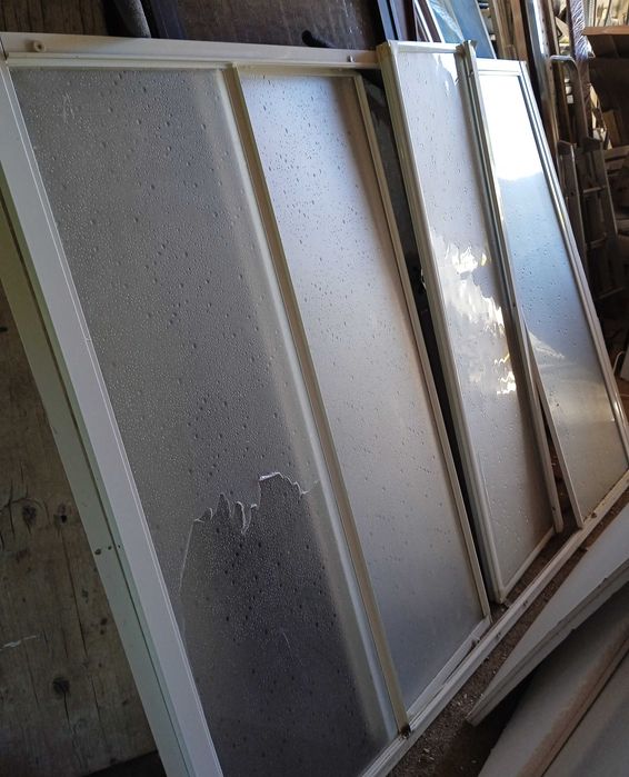 Resguardo para banheira em bom estado