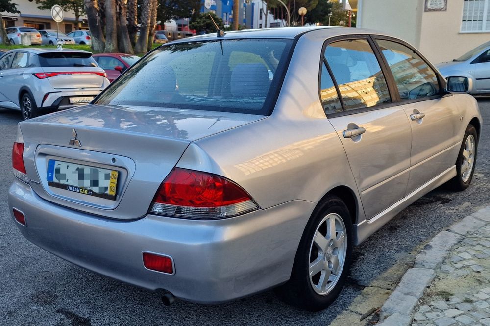 OPORTUNIDADE Mitsubishi Lancer 2004 foto 3