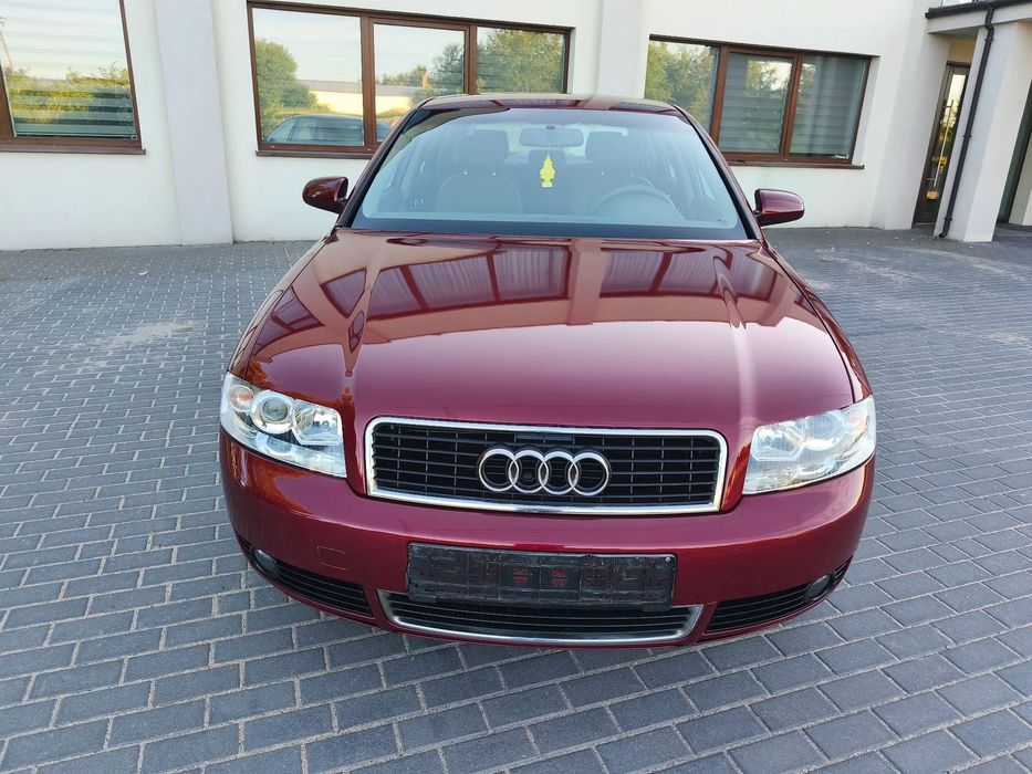 Audi A4 Limousine Audi A4 2,0 i 130 KM. Zadbany !!! 180.000 km !!!