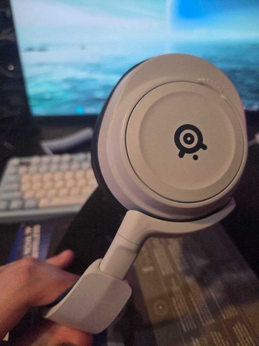 STEELSERIES Arctis Nova 7P White