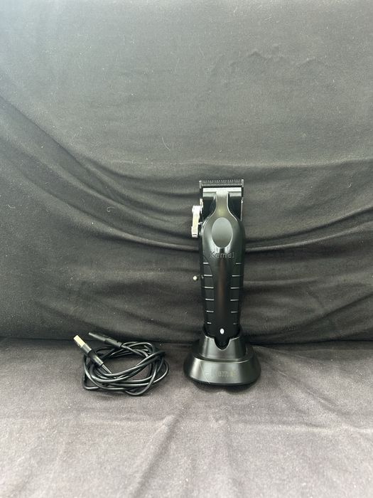 Selling a cutting machine64740036091139120