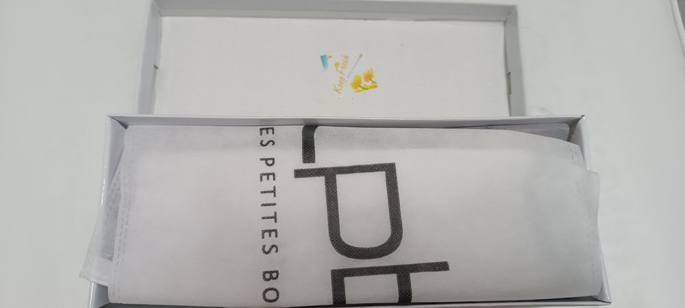 Chinelos novos na caixa original