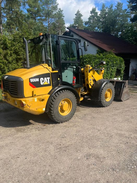 Ładowarka CAT 906M