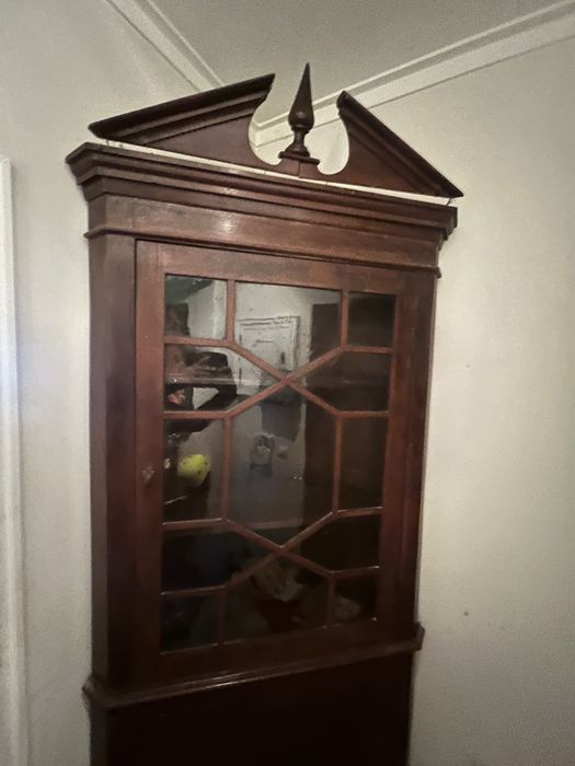 Movel antigo de canto