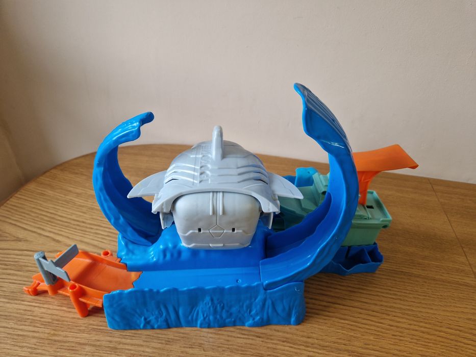 Hot Wheels City Roborekin.
