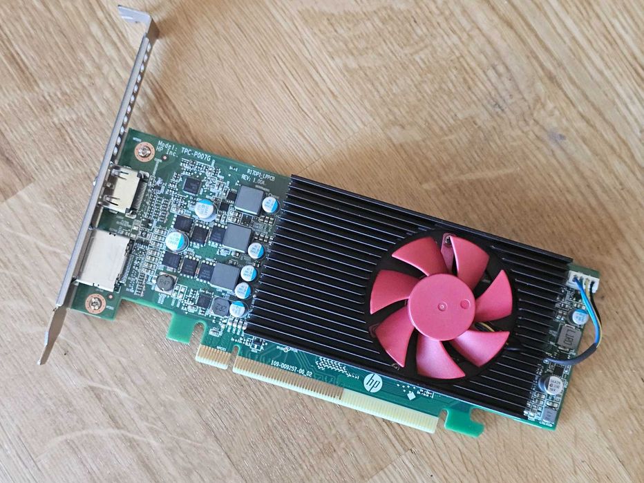 AMD Radeon RX 550 4GB GDDR5 | DisplayPort - HDMI | Stan idealny