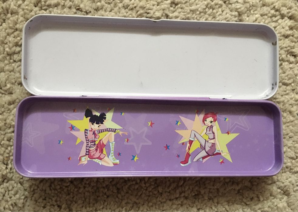 Estojo metálico WINX