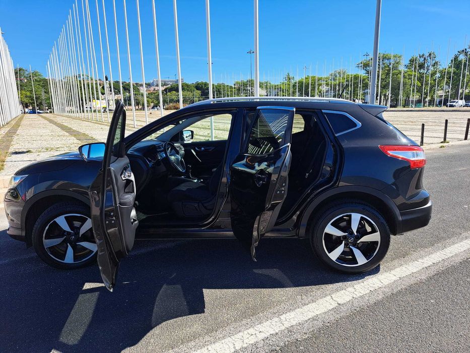 Nissan Qashqai N-Connecta | Nacional | Teto Panorâmico