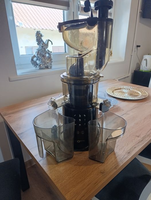 Witam sprzedam  wyciskarka wolnoobrotowa