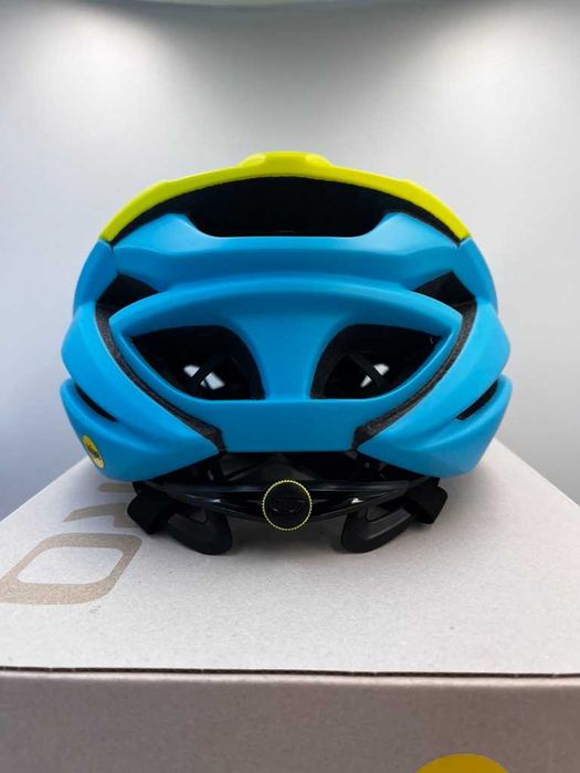 Nowy Kask Rowerowy Giro Artex Mips  r. L (59-63cm)