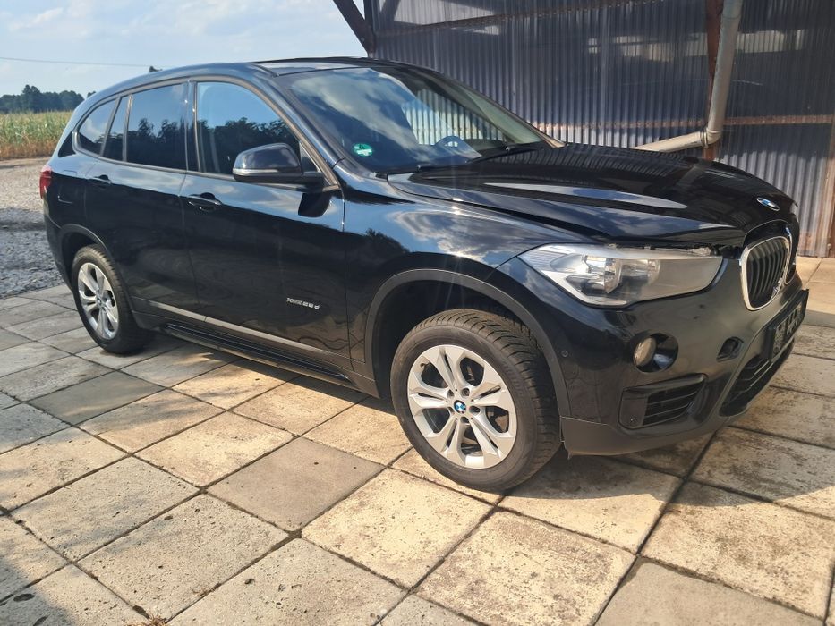 BMW X1 25d xDrivr 2017r.  karoseria kompletna i wnętrze