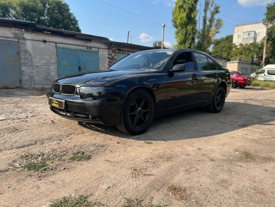 BMW  E65 4.4 бензин