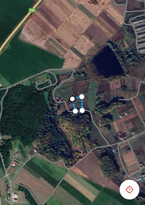 Продам земельну ділянку під лісом, біля озера