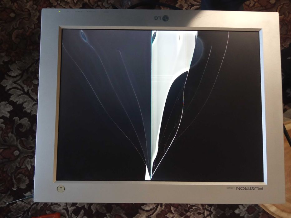 монитор LG Flatron L1530S 15" (на запчасти)