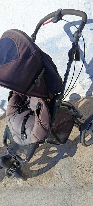 Carrinho bebe Confort com ovinhos Aljezur