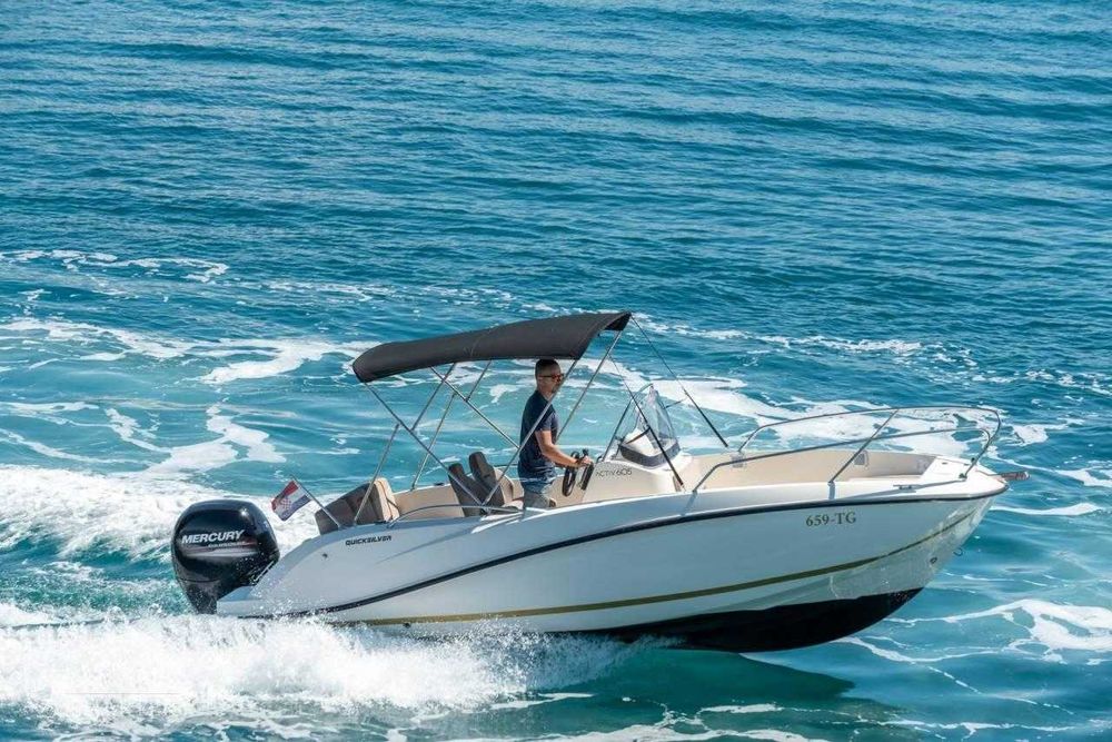 Łódź Jacht motorówka Quicksilver 555 activ mercury 100kn