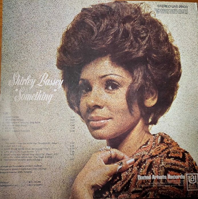Vinil: Shirley Bassey "Something"