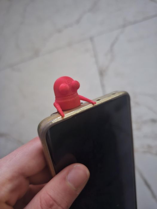 Robocik z gry repo na telefon