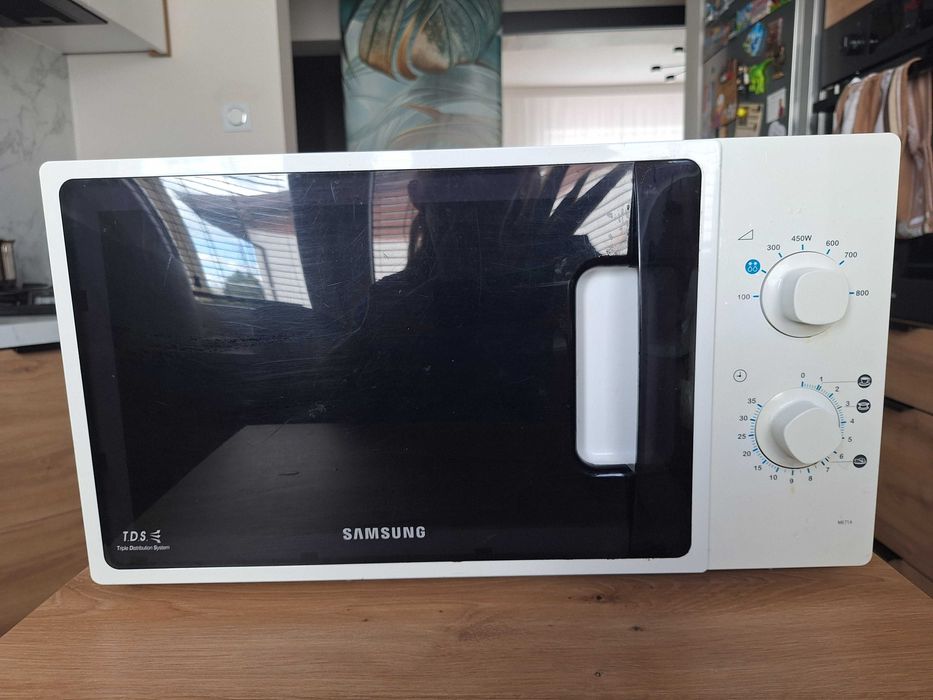 Mikrofalówka wolnostojąca SAMSUNG ME71A
