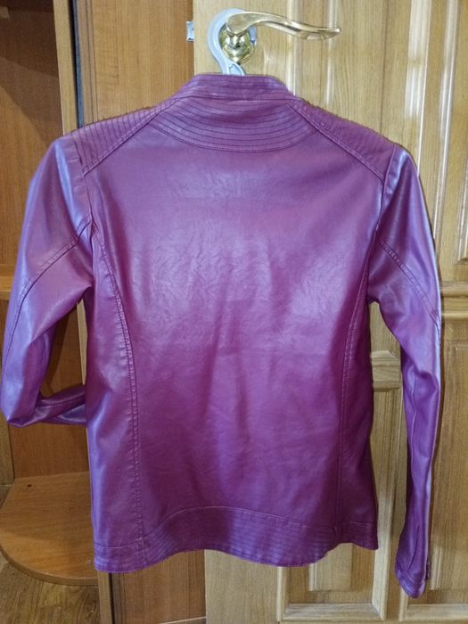 Женские куртки,, в очень хорошем состоянии