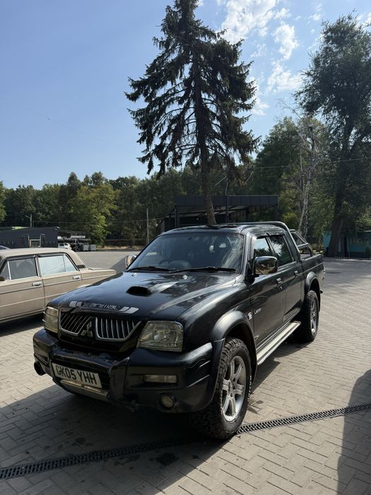 Mitsubishi L200 2005
