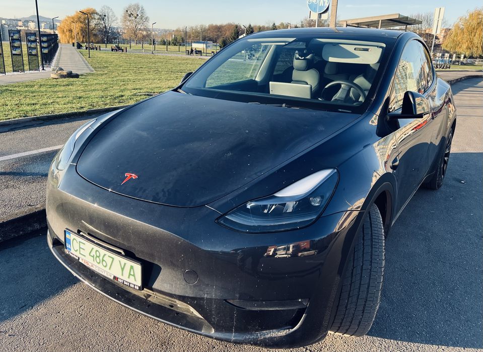 Tesla Model Y 2024 Long Range без ДТП