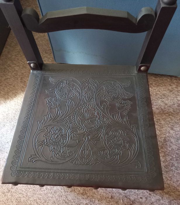 Mesa de Sala com 8 Cadeiras Vintage