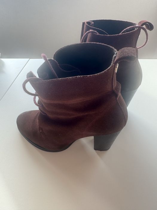 Botas SALSA em pele bordeaux. Tam: 40. Pouco uso.