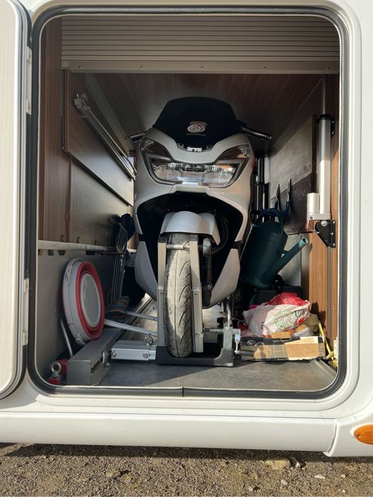 Auto caravanna Pilote 741G sensation