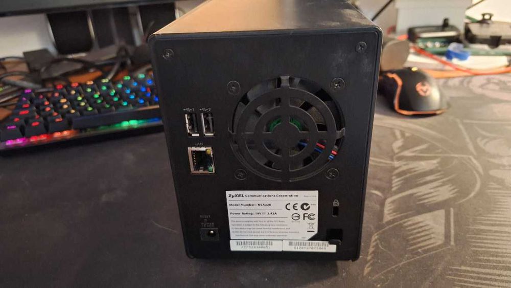 Zyxel NSA320 NAS (without hard drives)64750499654914122