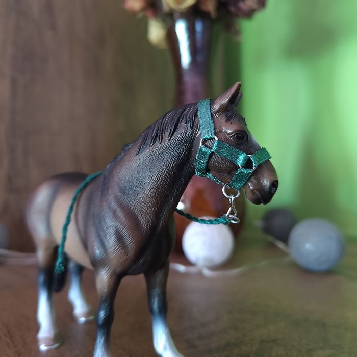 Kantar i uwiąz dla figurek koni schleich, collecta, breyer
