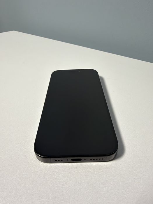 iPhone 16 Pro 128 GB (Black Titanium)