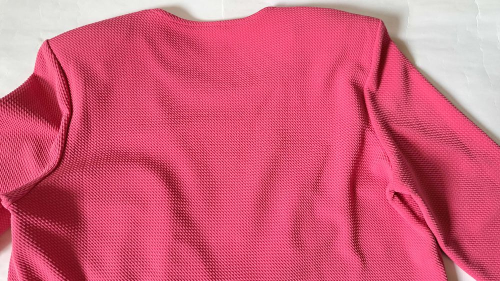 Bluzka damska - r. 42 - XL - rękaw 3/4 z ozdobną klamrą