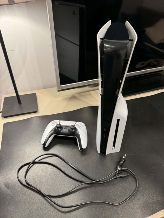 PS5 Slim 1TB z napędem + Dualsense